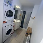 Apartman Privee , Dans Un 4 Pieces , Avec Sdb Privative *