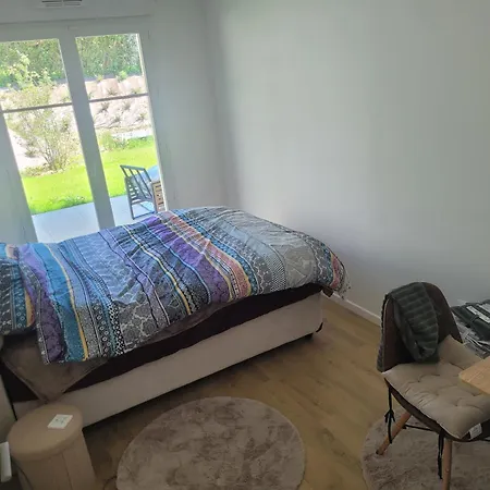 Privee , Dans Un 4 Pieces , Avec Sdb Privative Apartman Saint-Witz