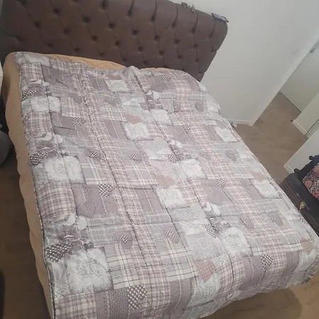 Privee , Dans Un 4 Pieces , Avec Sdb Privative Saint-Witz