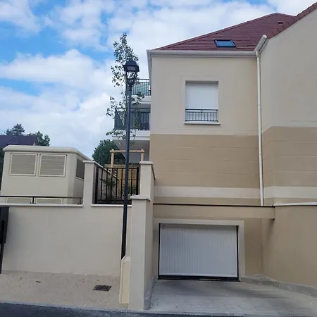 Apartman Privee , Dans Un 4 Pieces , Avec Sdb Privative *