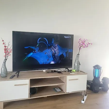 Apartmán Privee , Dans Un 4 Pieces , Avec Sdb Privative Saint-Witz
